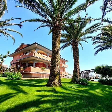 B&B Sotto Le Palme Molino Ciccolini ภายนอก รูปภาพ